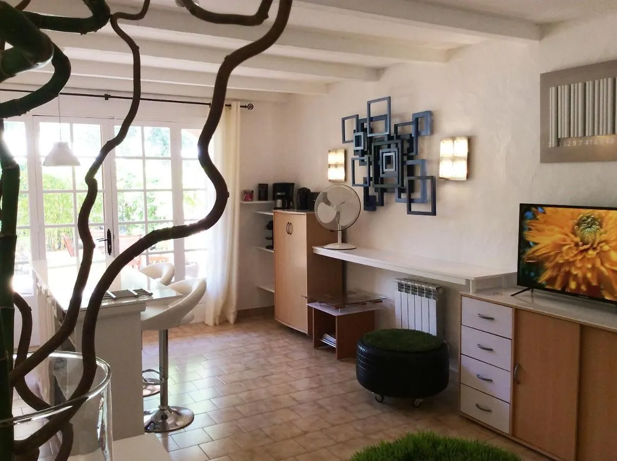 Apartamento 89 Le Grand Pin Sainte-Maxime 0*,  Francia