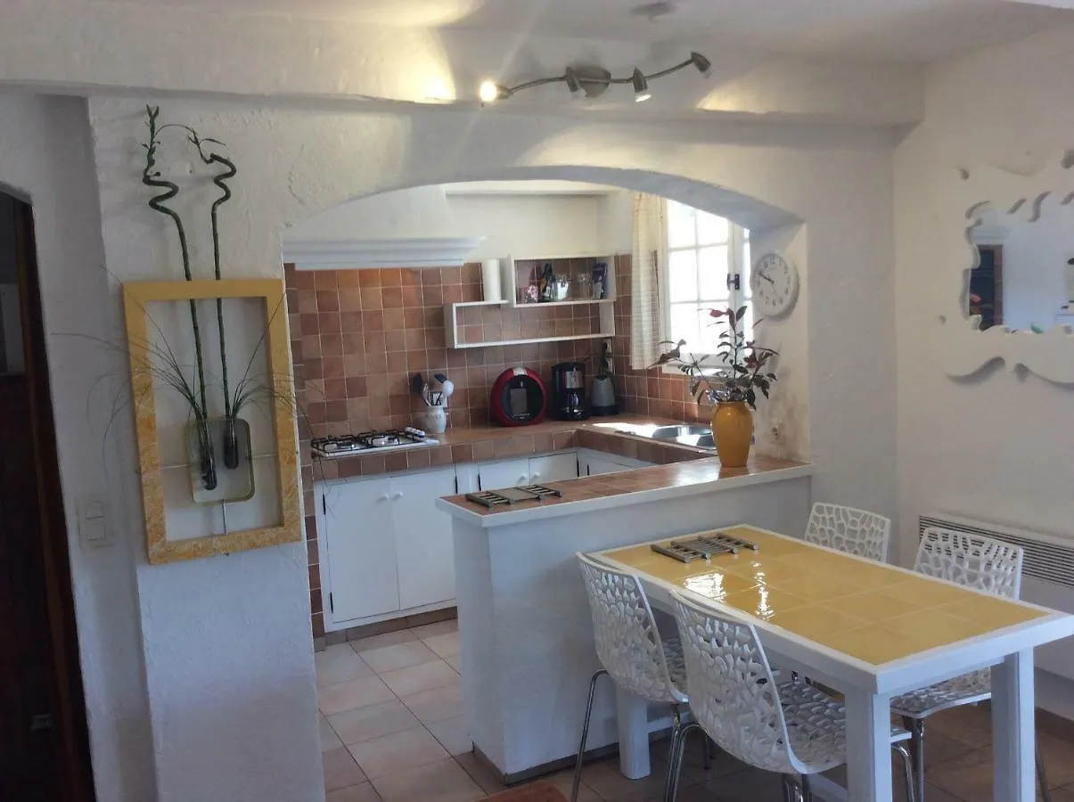 89 Le Grand Pin Apartment Sainte-Maxime 0*,