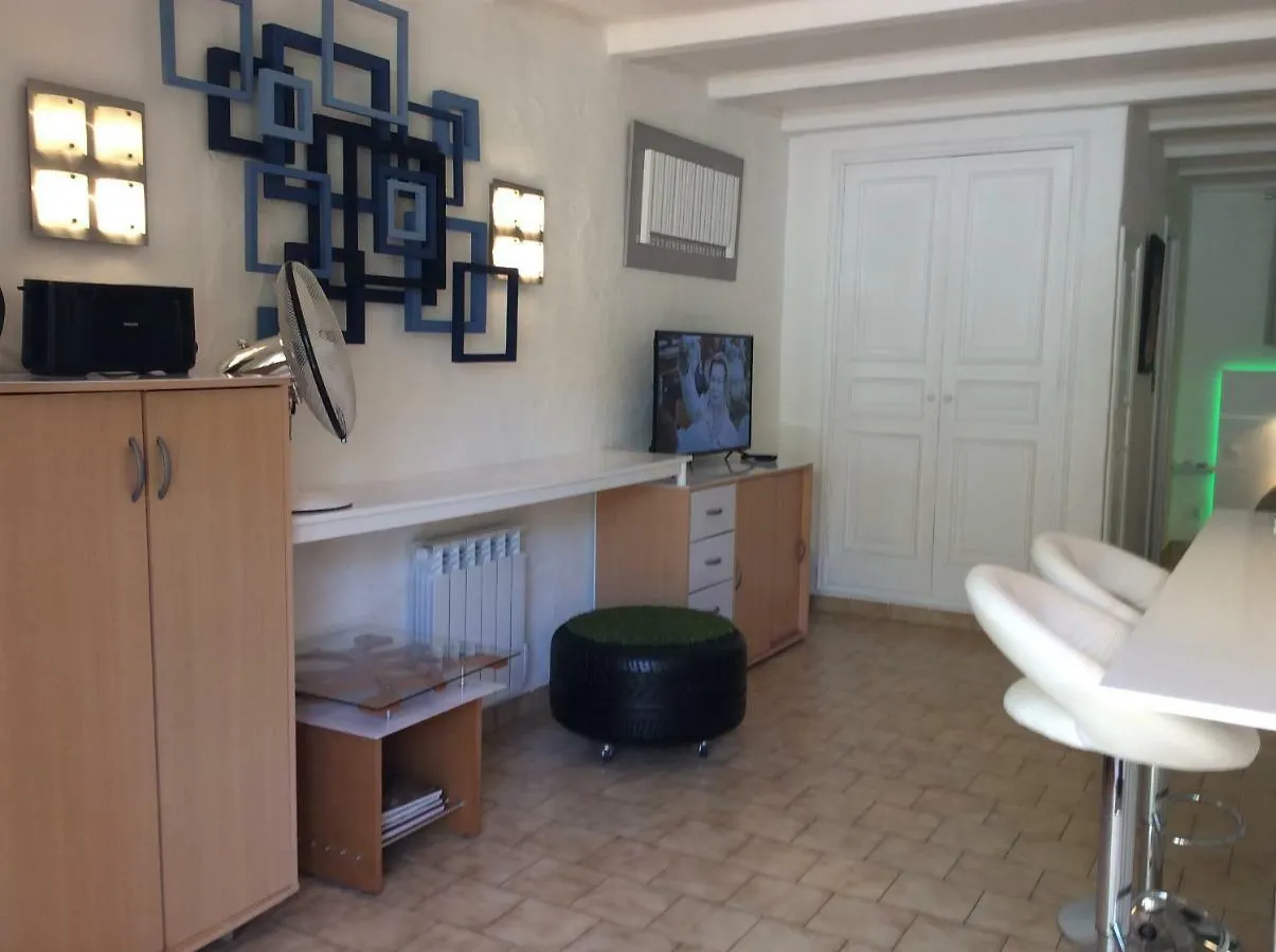 Appartement 89 Le Grand Pin à Sainte-Maxime 0*,